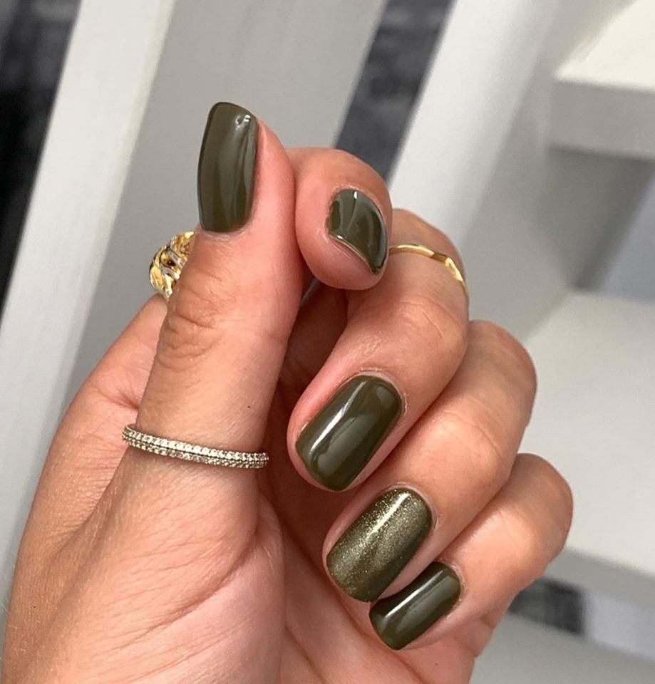 Cap & Gown vinylux #327 - Billede 4